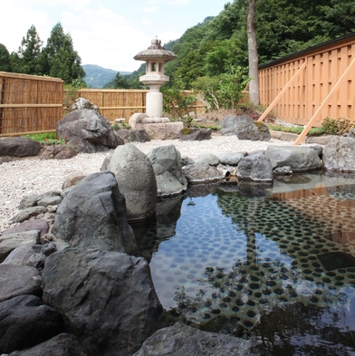 ★朝食付きプラン★世界文化遺産「合掌集落」を見た後は露天風呂で一汗流し♪五箇山の自五箇山の自然を満喫